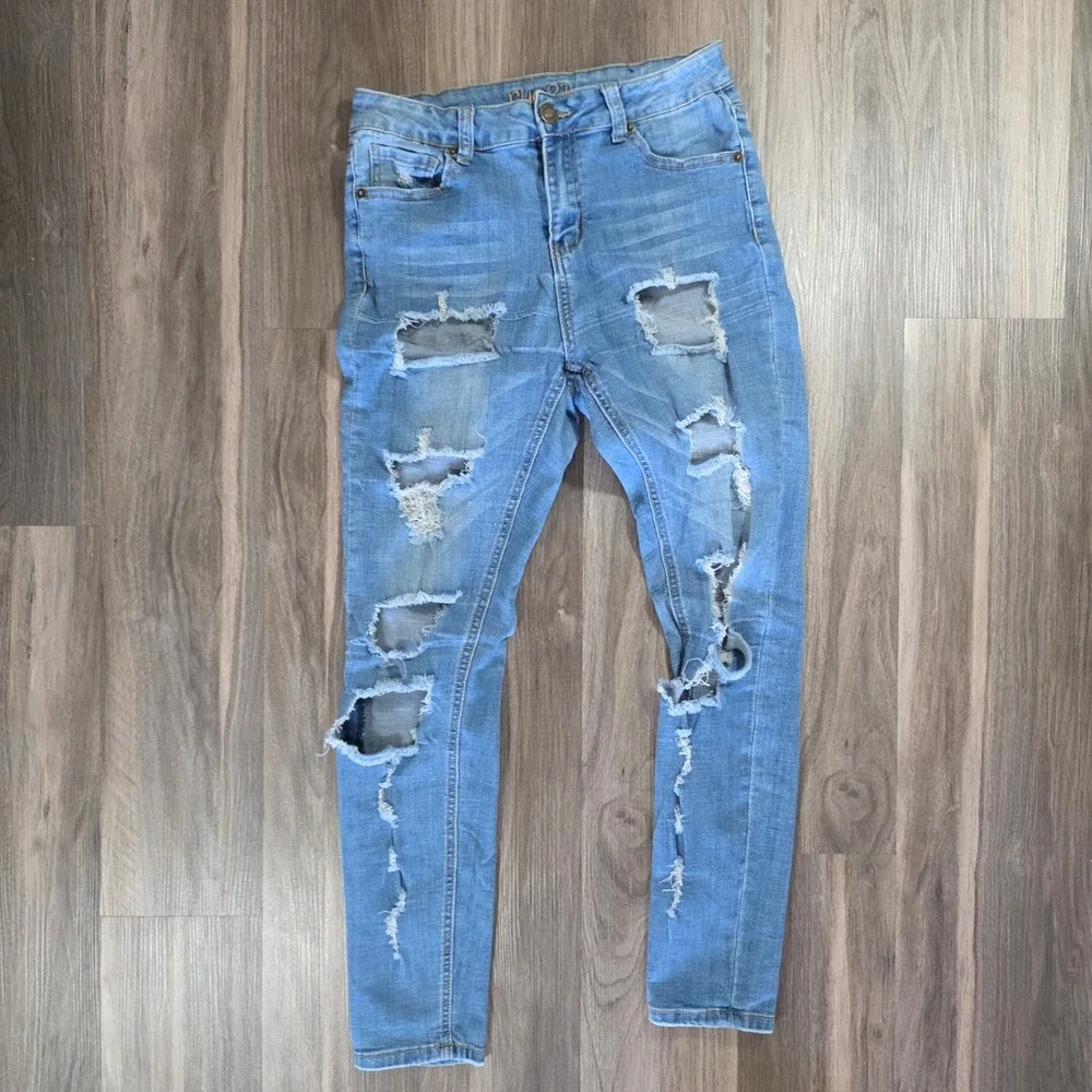 Rue21 Womens Light Wash Distressed Ripped Skinny Jeans Size 3/4‎ 1408